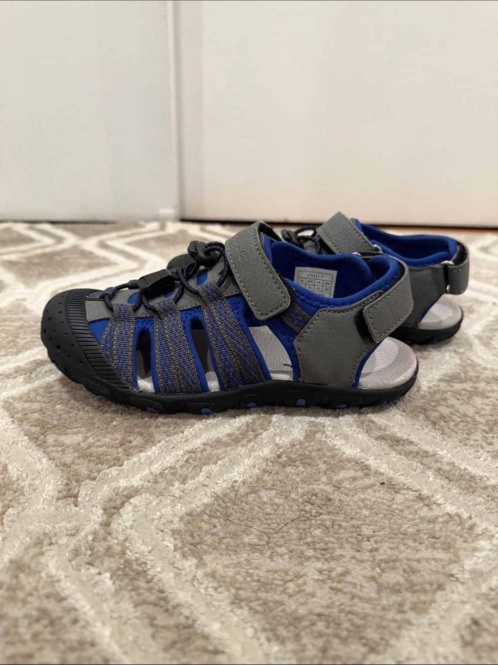 Kids Unisex Blue/Gray Summer Athletic Water Sandals/ Size Little Kid 1/ Like New